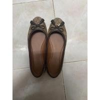 ราคา [ส่งต่อ][รองเท้าามือสอง] รองเท้าคัทชู coach size 38(24.5 cm) ของแท้ (20465544819)