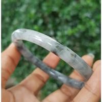 ราคา กำไลหยกพม่าสีดำเทาขาวแซมเขียวนิด เนื้อในวุ้นกึ่งเทียน (10818567173)