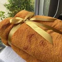 ราคา ผ้าห่มชิลล่า ขนนุ่มมาก ห่มสบาย เนื้อผ้าโพลีเอสเตอร์ ขนาด 60x80 นิ้ว ผูกโบว์ห่อสวยงาม ถวายพระ สังฆทาน (13972955899)