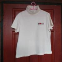 ราคา เสื้อยืดแขนสั้น คอเต่า สีขาวครีม อก 40 ยาว 23 (15999028724)