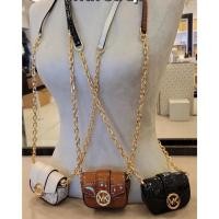 ราคา พร้อมส่ง#Michaelkors #MK กระเป๋าสะพายใบจิ๋ว ใส่ Airpod ใส่การ์ด มีสายสะพายยาวอะไหล่สีทอง (21178083238)