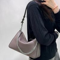 ราคา TORY BURCH กระเป๋าสะพายข้าง รุ่น Perry Leather Shoulder Bag มีสีและขนาดให้เลือก (44752035749)