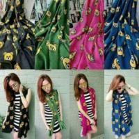 ราคา Moschino lovey bear scarf ผ้าพันคอลายน้องหมี แบรนด์ Moschino (3892644)