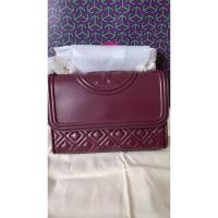 ราคา ️️กระเป๋าสะพายสุดหรูสีแดงไวน์ อะไหล่ทอง NEW Tory Burch #Fleming Small Convertible Shoulder Bag Clar (27966736196)