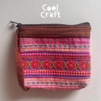 ราคา กระเป๋าใส่เหรียญ ลายปักชาวเขา (สี Charm Pink ) (40128793710)