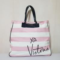 ราคา กระเป๋ามือสอง - กระเป๋าผ้า VICTORIA'S SECRET Luggage bag (งานแบรนด์) สีขาวริ้วชมพู (4954271582)