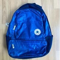 ราคา Converse ALL STAR กระเป๋าเป้สะพายหลัง สีน้ำเงิน ขนาด 19x12x5.5 นิ้ว ด้านหน้าซิปเปิด ปิด และตรงกลาง ของแท้ ของมือสอง (24957457542)