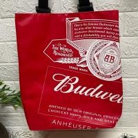 ราคา กระเป๋าสะพาย เป็นเป้ได้ งาน Premium Beer วัสดุเป็นผ้าใบ สวยเก๋ๆ เหมือน Brand ดัง กว้าง 14 สูง 15 กัน 5 นิ้ว ราคา 350 บาท (26074356285)