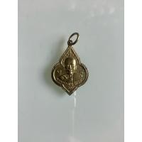 ราคา NO.1100 เหรียญหลวงพ่อรักษ์ ฐิตธมโม หลังพระพุทธชินราช วัดน้อยแสงจันทร์ จังหวัดสมุทรสงคราม พ.ศ.2515 เนื้อกะไหล่ทอง (44455258698)