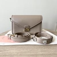 ราคา Used ส่งฟรี!!สะพายครั้งเดียว✨ กระเป๋าสะพายแบรนด์ Labella รุ่นOlivia สีgrey (20826195195)