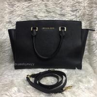 ราคา Michael Kors แท้ Selma Saffiano Cranberry Leather Large Satchel (5176699142)
