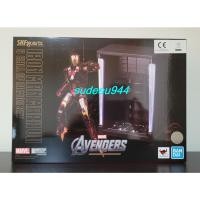 ราคา S.H.Figuarts SHF Iron Man Mark 7 & Hall of Armor Set (14194269864)