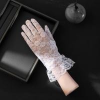ราคา ถุงมือลูกไม้สีขาว/ดำ วินเทจฝรั่งเศส สำหรับพิธีแต่งงาน (40179537532)