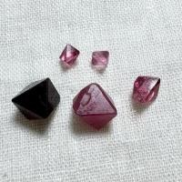 ราคา ผลึกสปิเนลดิบ (Rough Spinel) ออเดอร์หลังไมค์ (41130982769)