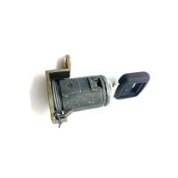 ราคา [USED] Volvo Door Key Lock CYLINDER Driver Side Right Hand Drive NE66 (44854790177)