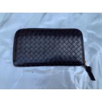 ราคา กระเป๋าสตางค์ ใบยาว สีน้ำตาลเข้ม Bottega Veneta แท้ (26372657719)