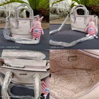 ราคา SALE !! NEW !! Mini GUESS สีนู๊ด สายยาว (2706355981)