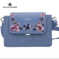 ราคา กระเป๋าสะพายแบรนด์แท้ David Jones ทรงกล่อง สีฟ้า (5808880568)