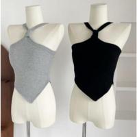 ราคา 77UNI Wrap 9905 เสื้อผ้าเกาะอกมีสายไข้วหน้า ชายผ้าตัวทรงตัววีเสริมบราฟองน้ำ เกาะอกผ้ายืดชายปล่อย สีครีม เทา ขาว และดำ (45203192920)