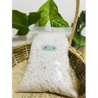 ราคา เพอร์ไลท์ (perliate) เพอร์ไลท์มีคุณสมบัติดูดซึมได้ดี เบา ทำให้ดินโปร่ง นิยมกันอย่างมากในการปลูกต้นไม้(100g) (6491844769)