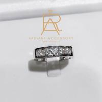 ราคา แหวนเงินแท้ แหวนแถว ชุบทองคำขาว ฝังเพชร Moissanite 5 เม็ด (23447512633)