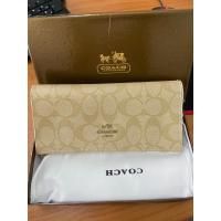 ราคา กระเป๋าสตางค์ใบยาว 3 พับ(Coach) (ซื้อมายังไม่ได้ใช้) (15490373996)