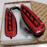 ราคา MATA แผ่นสะท้อนแสงตาแมว กันชน Fortuner VRZ ควัน (53408291306)