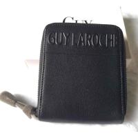 ราคา กระเป๋าสตางค์ Guy Laroche ดำ-ซิบรอบ ใหม่ แท้ (22854826943)