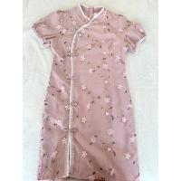 ราคา เดรสคอจีน สีชมพู size L มือ 1 (7268675078)