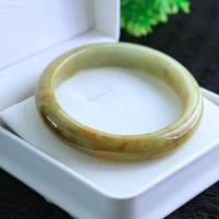 ราคา กำไลหยกเหลืองน้ำผึ้งอมเขียวแต้มส้ม size 58-59 mm ใส่ได้ งานหยกพม่าแท้สีธรรมชาติ (51410976217)