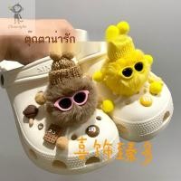 ราคา ปอมปอมติด Cr ✨ จิ๊บบิท DIY 3D น่ารักฟูฟุ้ง อุปกรณ์เสริมสไตล์เจ้าหญิง ตกแต่งรองเท้าง่าย (25151435224)