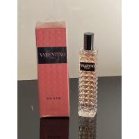 ราคา Valentino Donna Born In Roma Eau De Parfum Spray สําหรับผู้หญิง 0.5 ออนซ์ (58160798575)