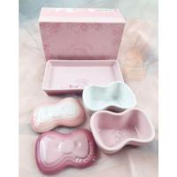 ราคา ชุดจานชาม สวัสดี คิตตี้ ที่ creuset ชามซุปเสิร์ฟรูปร่างริบบิ้นจานสี่เหลี่ยมบนโต๊ะอาหารสไตล์ญี่ปุ่นจานรับประทานอาหารจานสวยเฉพาะจานทรงริบบิ้น (21436104852)
