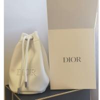 ราคา คุณภาพดี Dior Dior's new white drawstring bucket cosmetic bag storage bag กระเป๋ากระบอกกระเป๋าใส่เห (25839479891)