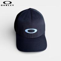 ราคา หมวกมือสอง Oakley สีดำ ด้านหลังมีรูระบายอากาศ สภาพดี ไม่มีตำหนิ (40227754003)