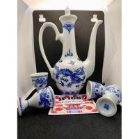 ราคา Jingdezhen 景德镇 ชุดไวน์ชุดเหล้าสาเกจีนสีน้ำเงินมังกรคู่ งานเก่าวินเทจ 1980 (27182391873)