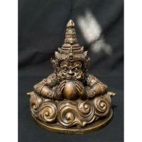 ราคา พระราหูอมจันทร์ รุ่นจันทรุปราคา ปี๒๕๔๖ ตำหรับหลวงพ่อน้อย วัดศรีษะทอง จ.นครปฐม ขนาด 4.5 นิ้ว (50507466702)