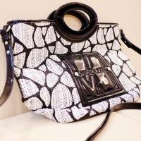ราคา กระเป๋า Versace Jeans แท้ 100% จากอังกฤษ (2147678480)