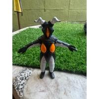 ราคา หุ่นไคจูซอฟไวนิล ตัวดังในตำนาน งานวินเทจ Zetton (Ultraman) | ซอฟไวนิล Bandai ปี 2013 (40529403831)