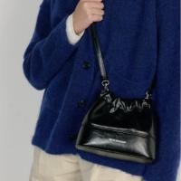 ราคา Jill BY JILLSTUART เดนมาร์ก Black Shirring Bucket Bag กระเป๋าสะพายข้างพร้อมสายโซ่ / จากเกาหลี (26328574862)