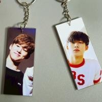 ราคา IKON พวงกุญแจ อะคริลิค 2ด้าน งานสติ๊กเกอร์ (1520396792)