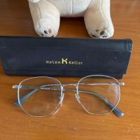 ราคา กรอบแว่น Helen keller มือ 2 พร้อมกล่อง (40508161762)