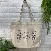 ราคา กระเป๋าผ้า Greyhound Cafe กว้าง 17 สูง 14 นิ้ว ก้น 4 นิ้ว ราคา 200 บาท (23369524436)
