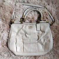 ราคา กระเป๋า coach แท้มือสองสีขาวครีม (14492291260)