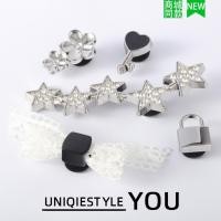 ราคา รองเท้าหัวเข็มขัดสไตล์ใหม่ ประดับโลหะเงินเป็นลายดาวและดอกไม้ 5 ชิ้น สามารถถอดออกได้ (45200972753)