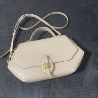 ราคา กระเป๋า Charles&Keith bag ของแท้จากช้อปไทย (11003650397)