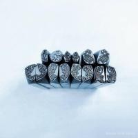 ราคา ชุดเครื่องมือสลักลายปลาคาร์ฟ ปลาโคอิ ปลาทอง พร้อมปั๊มตราคำมงคล สิ่วปั๊ม สำหรับทำสร้อยข้อมือ สร้อยคอ ทองเงิน (40981360849)