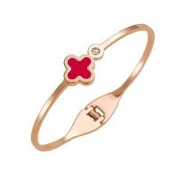ราคา กำข้อมือใบโคลเวอร์ รุ่น ใบโคลเวอร์ 1 ใบ แต่งเพชร 1 เม็ด (23478505239)