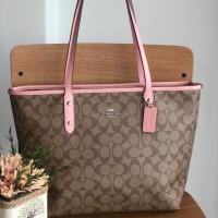 ราคา Coach ทรงTote zip 16" (2297949517)