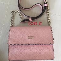 ราคา กระเป๋า GUESS สีชมพู ของแท้ % (1384038704)